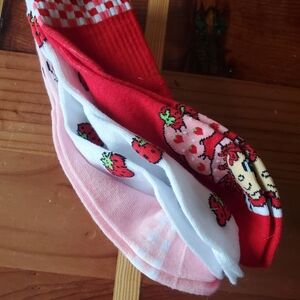 NWT Strawberry Shortcake Socks